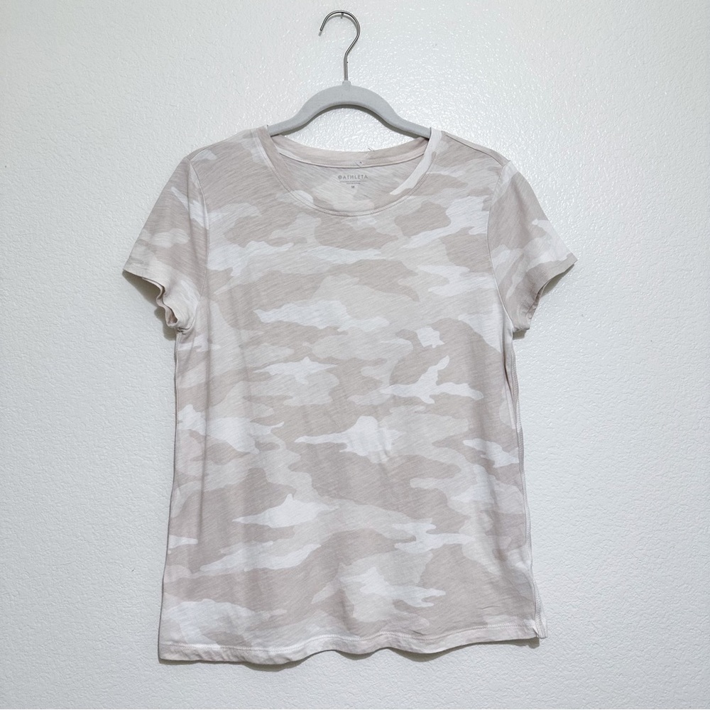 Athleta Beige Camo Short Sleeve Shirt Size M - Picture 2 of 6